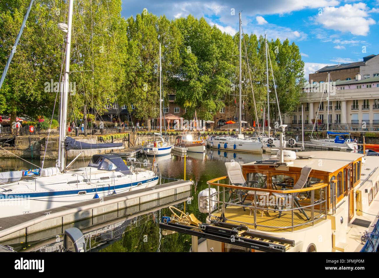 Vereinigtes Königreich, London, Bezirk Tower Hamlets, St Katharine Docks Stockfoto