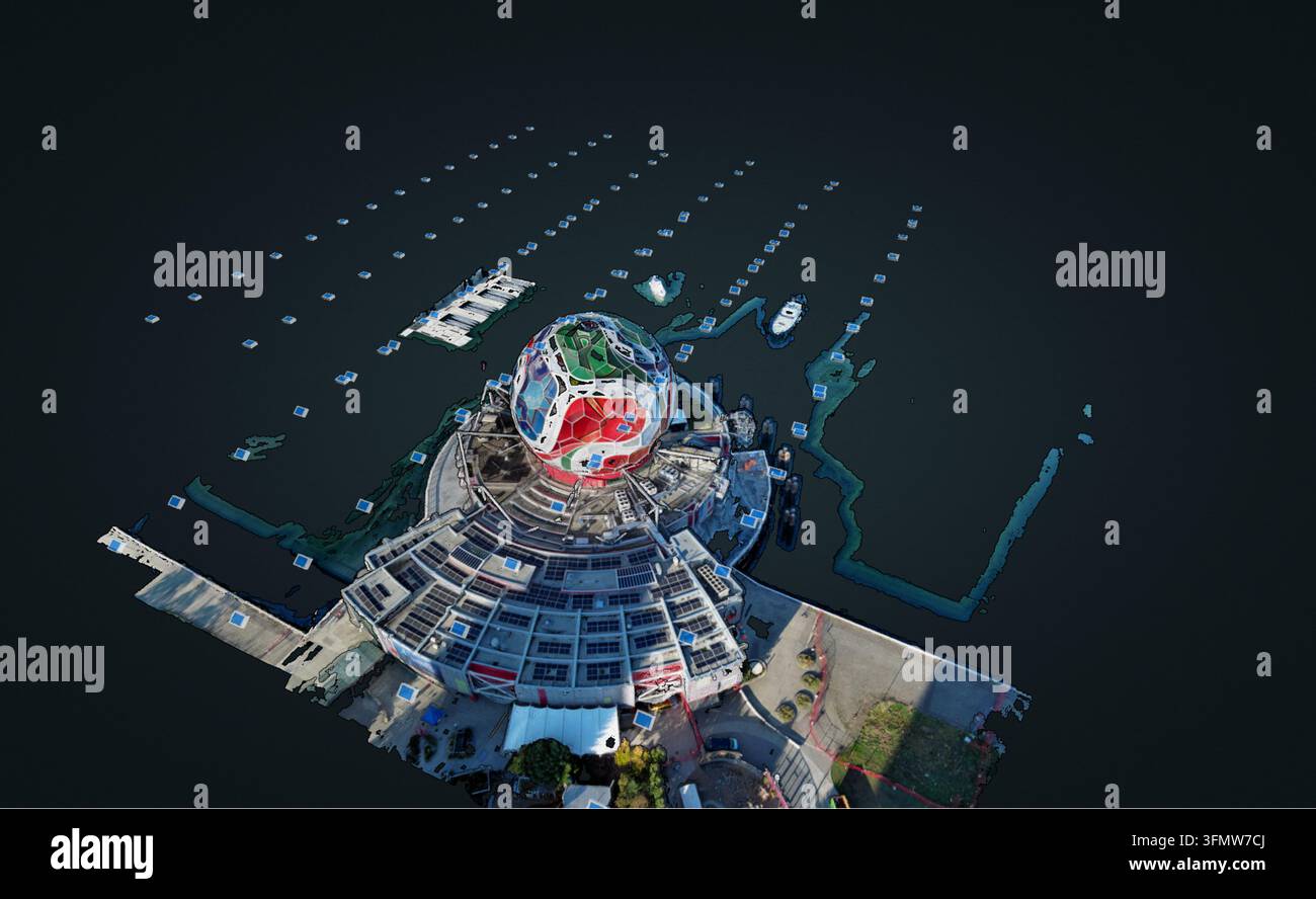 Luftbild einer kugelförmigen architektonischen Struktur mit kreisförmiger Basis, umgeben von Wasser und schwimmenden Markern in einer 3D-Modell-Rendering in Richmond Stockfoto
