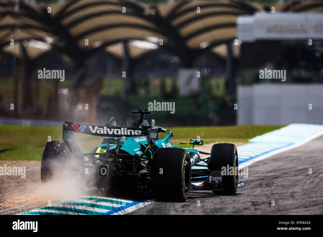 IPA89209468 - 18 STROLL Lance (Kanne), Aston Martin F1 Team AMR26, Aktion während des Formula 1 Großpreises von Bahrain 2026 in Malaysia, 16. Runde der Formula One Weltmeisterschaft 2026 vom 2. bis 4. Oktober 2026 auf dem Sepang International Circuit, in Sepang, Malaysia Stockfoto