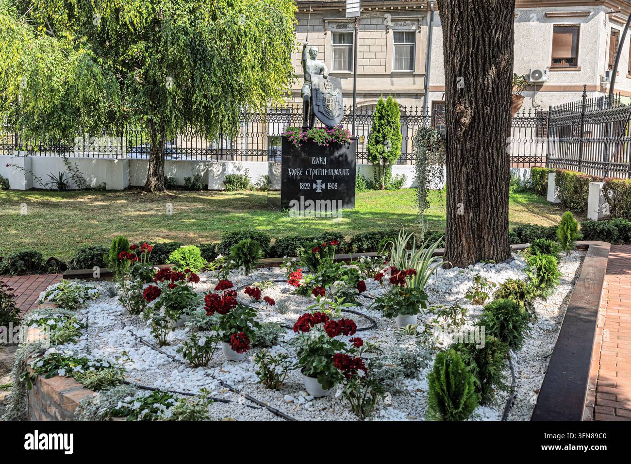 Statue von General Đorđe Stratimirović (1822–1908), öffentlicher Garten, Mitropolita Stratimirovica Straße, Sremski Karlovci, Vojvodina, Serbien Stockfoto