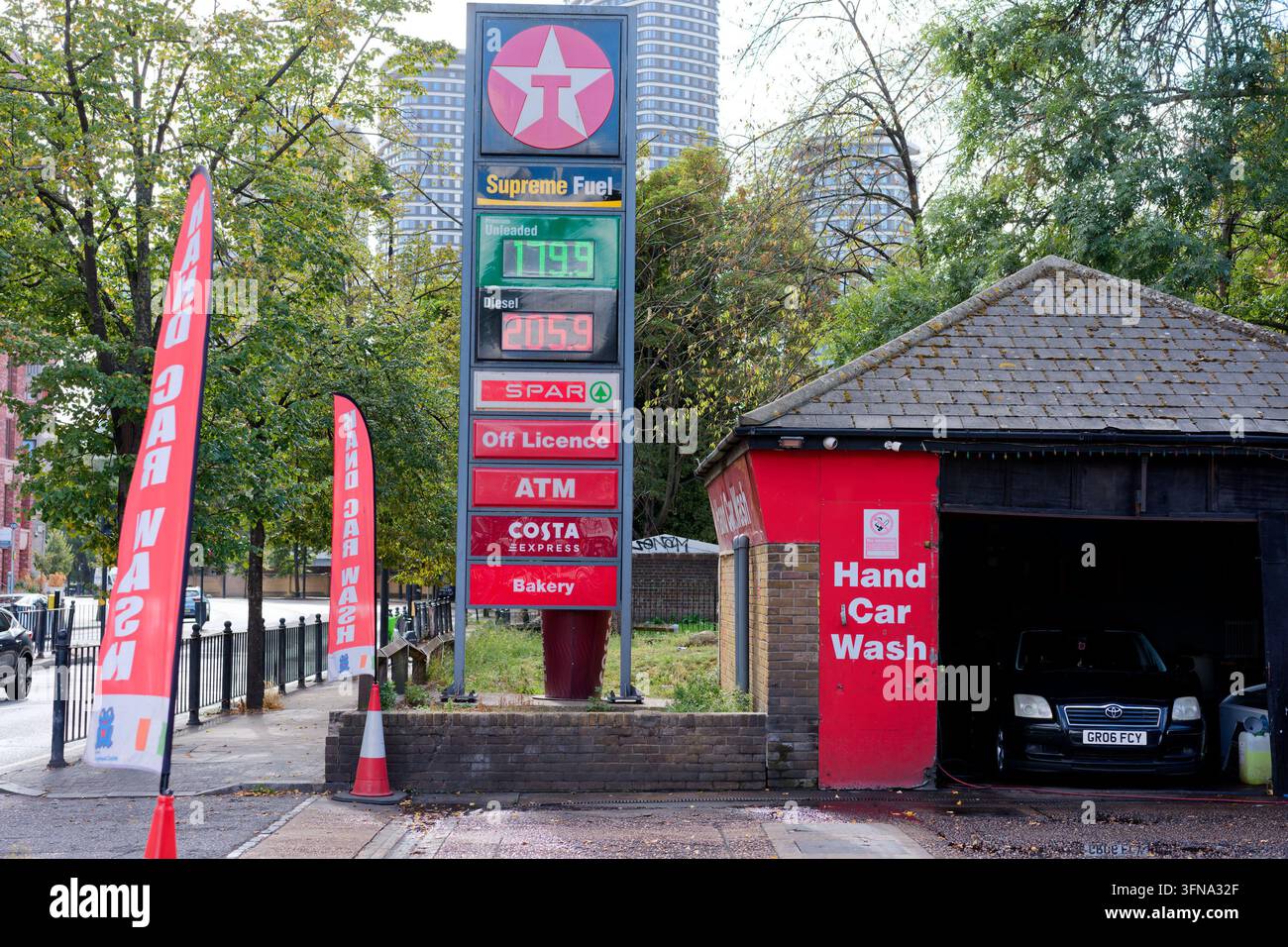 Kraftstoffpreise London Oktober 2026 Stockfoto