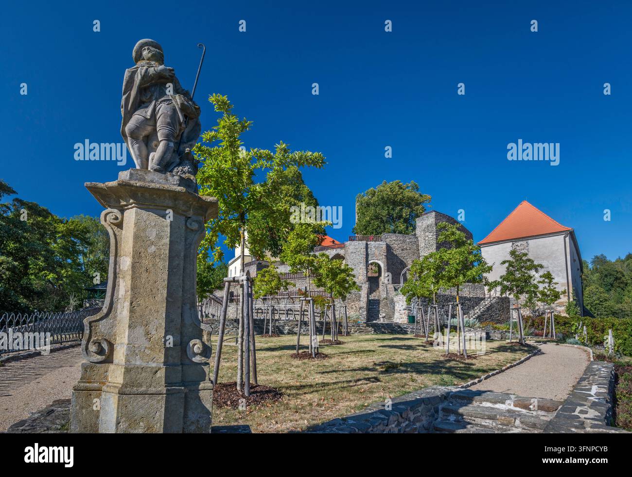 Schloss Svojanov, Blick vom Garten, Region Pardubice, Böhmen, Tschechische Republik Stockfoto