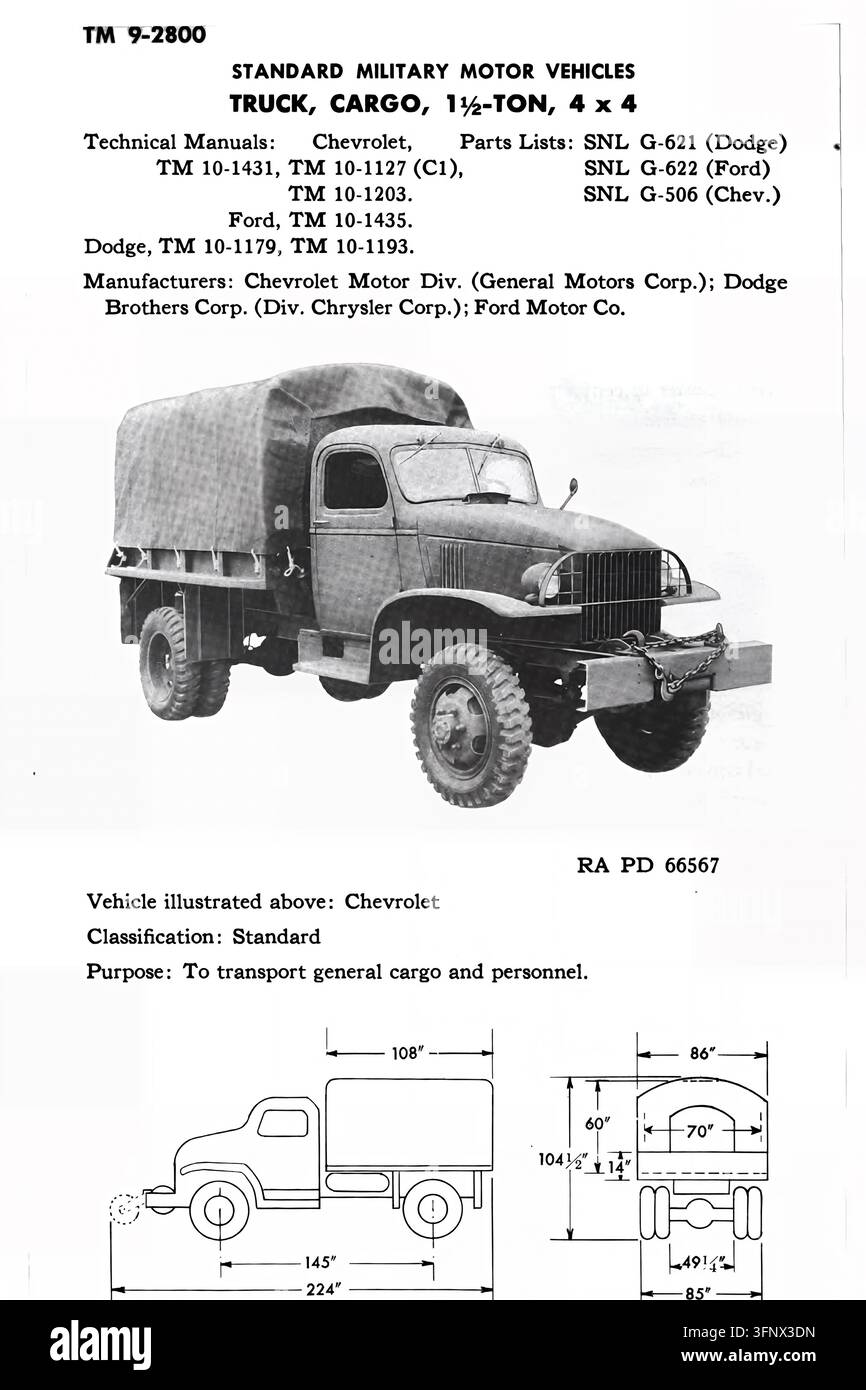 Historische technische Anleitung eines Chevrolet 1½-Tonnen-4×4-Lastwagens, gezeigt mit einer abgedeckten Ladefläche und Maßzeichnungen. Der gedruckte Seitentext identifiziert ihn als ein standardmäßiges Militärkraftfahrzeug, das zur Beförderung von allgemeiner Fracht und Personal bestimmt ist. Aus TM 9-2800, Standard Military Motor Vehicles, veröffentlicht 1943 vom United States War Department und Army Ordnance Department. Stockfoto