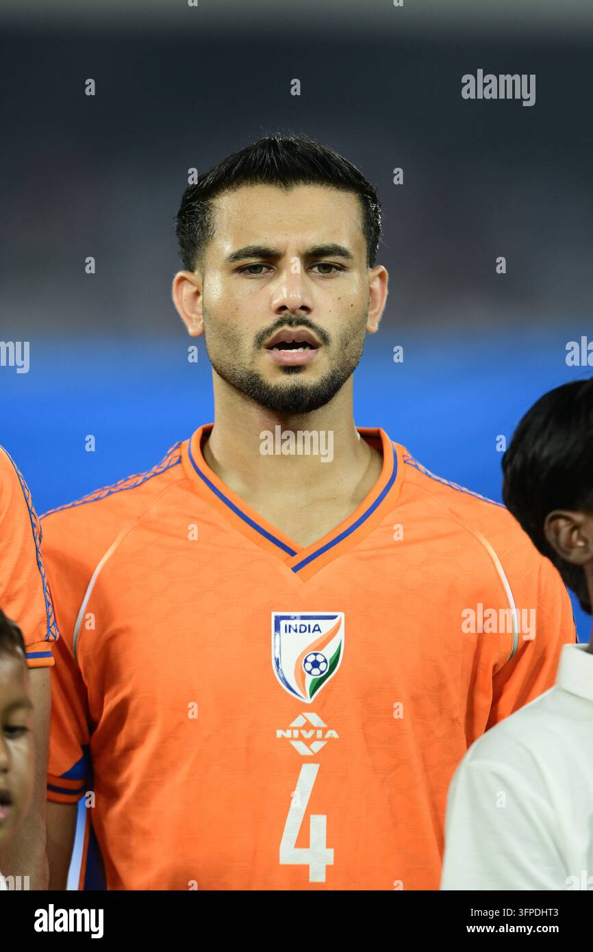 Internationales Freundschaftsspiel Indien gegen Uruguay, FIFA-Freundschaftsspiel, Kalkutta, Indien, 6. Oktober 2026. Indien in orangefarbenem Trikot, Uruguay in hell Stockfoto