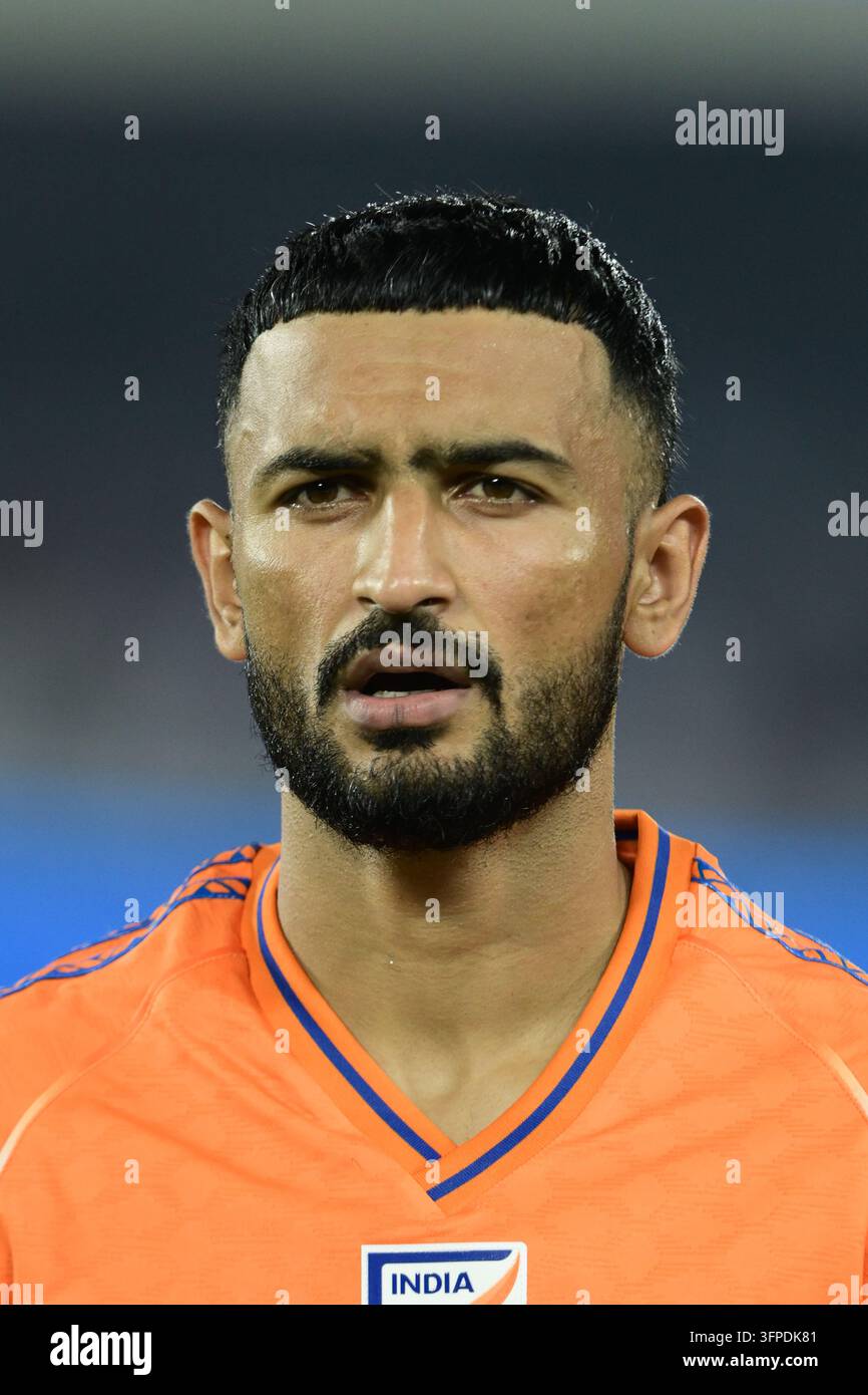 Internationales Freundschaftsspiel Indien gegen Uruguay, FIFA-Freundschaftsspiel, Kalkutta, Indien, 6. Oktober 2026. Indien in orangefarbenem Trikot, Uruguay in hell Stockfoto