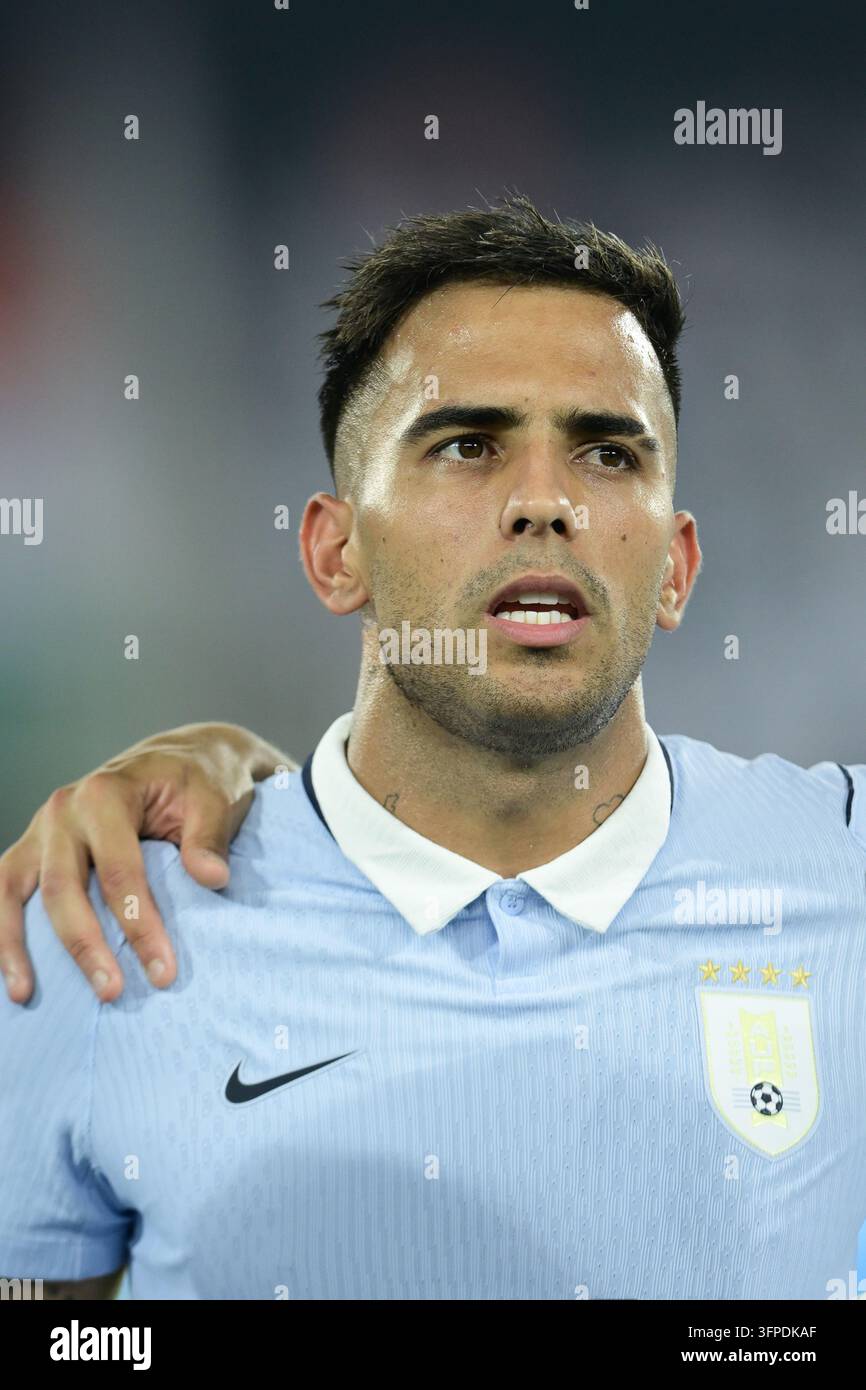 Internationales Freundschaftsspiel Indien gegen Uruguay, FIFA-Freundschaftsspiel, Kalkutta, Indien, 6. Oktober 2026. Indien in orangefarbenem Trikot, Uruguay in hell Stockfoto