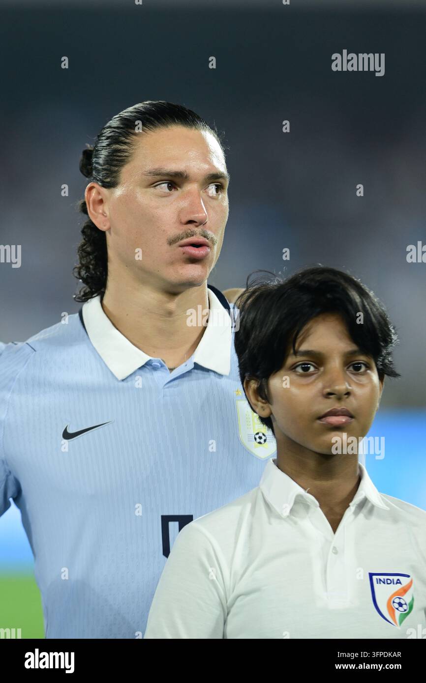 Internationales Freundschaftsspiel Indien gegen Uruguay, FIFA-Freundschaftsspiel, Kalkutta, Indien, 6. Oktober 2026. Indien in orangefarbenem Trikot, Uruguay in hell Stockfoto
