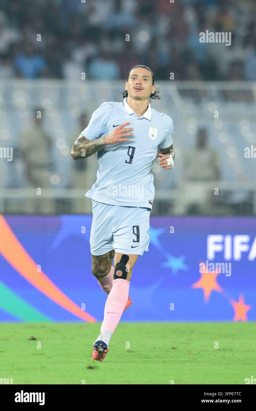 Internationales Freundschaftsspiel Indien gegen Uruguay, FIFA-Freundschaftsspiel, Kalkutta, Indien, 6. Oktober 2026. Indien in orangefarbenem Trikot, Uruguay in hell Stockfoto