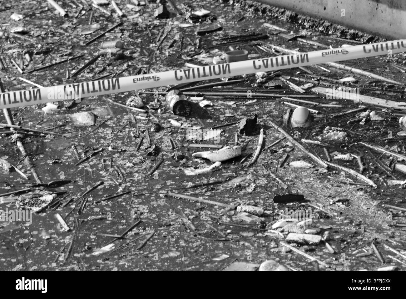 Müll und Verschmutzung verstreuen sich über Long Beach. Stockfoto