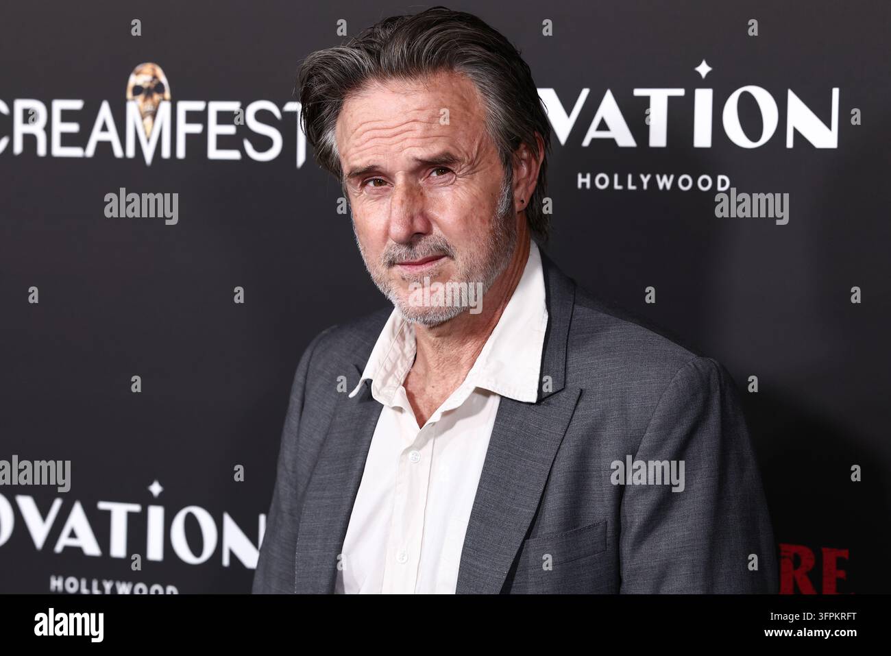 Hollywood, Vereinigte Staaten. 07. Oktober 2026. HOLLYWOOD, LOS ANGELES, KALIFORNIEN, USA - 6. OKTOBER: David Arquette kommt zur 26. jährlichen Screamfest Horror Film Festival - Eröffnungsabend - Weltpremiere von Jeremy Weiss' "The Night Driver" im TCL Chinese 6-Kino bei Ovation Hollywood am 6. Oktober 2026 in Hollywood, Los Angeles, Kalifornien, Vereinigte Staaten. (Foto von Xavier Collin/Image Press Agency) Bildnachweis: Image Press Agency/Alamy Live News Stockfoto