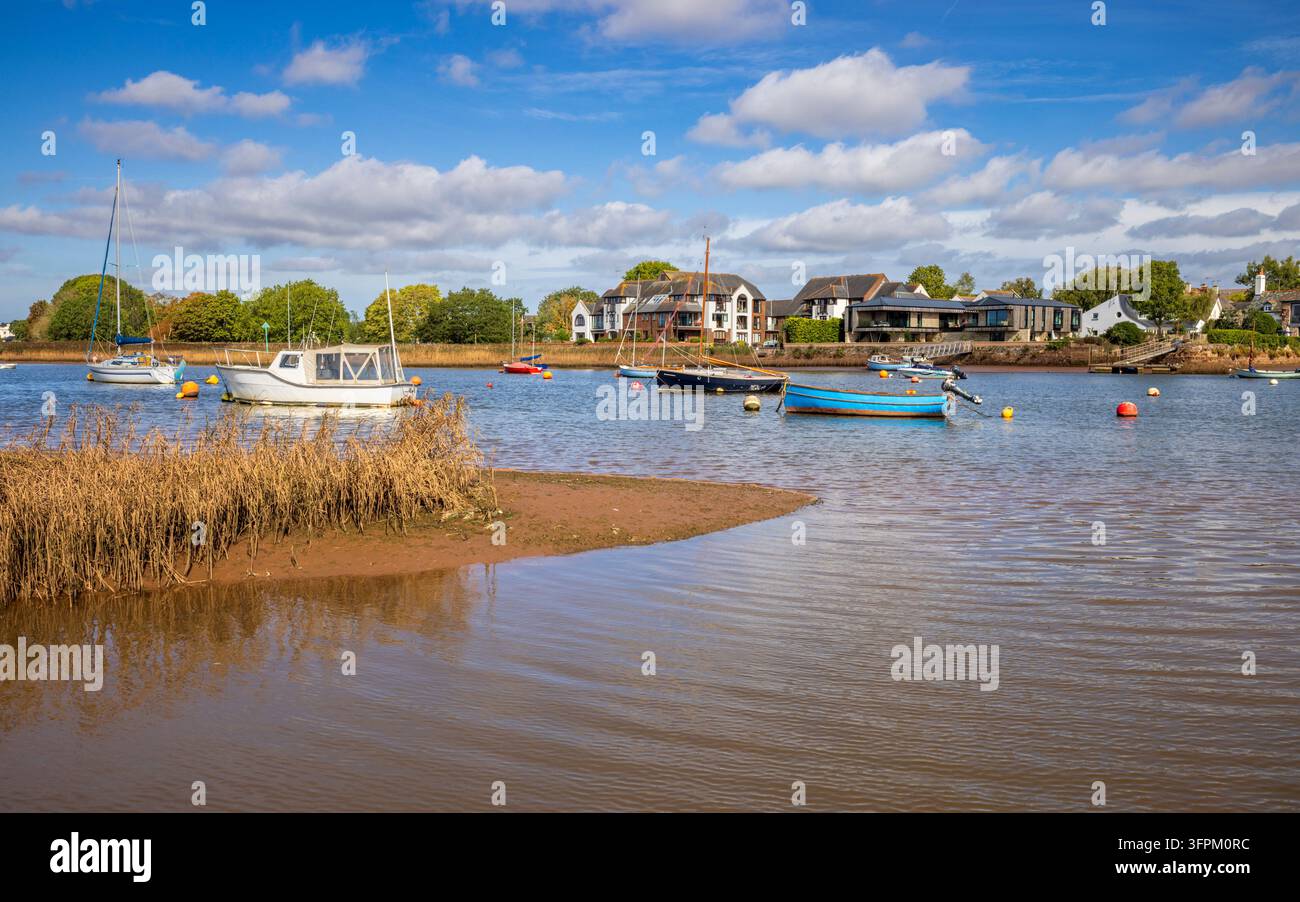 Über den Fluss Exe an der Fährüberquerung von Topsham, East Devon Stockfoto