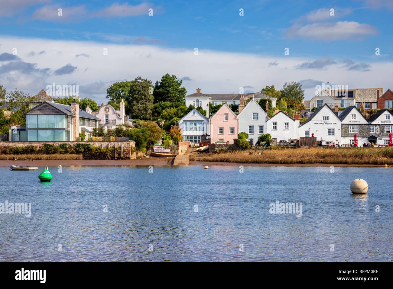 Über den Fluss Exe an der Fährüberquerung von Topsham, East Devon Stockfoto