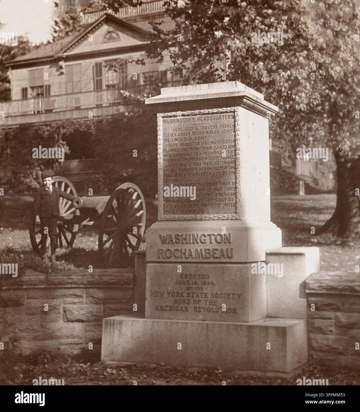 Das Washington-Rochambeau-Revolutionkriegsdenkmal in Dobbs Ferry, New York, das das verbündete Lager und Hauptquartier von General George Washington und Comte de Rochambeau aus dem Jahr 1781 markiert. Stockfoto
