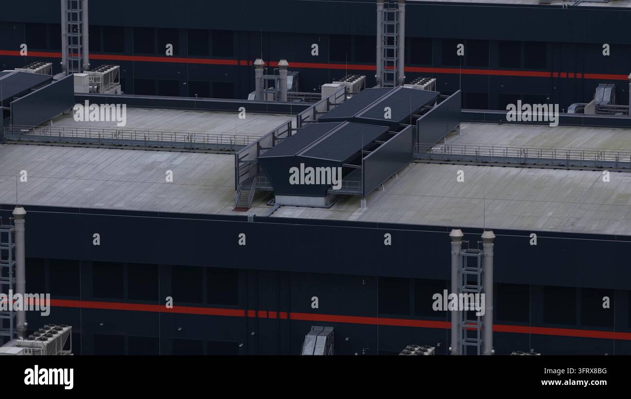 Luftbild des AMS13- und AMS14-Datenzentrums in Middenmeer Stockfoto
