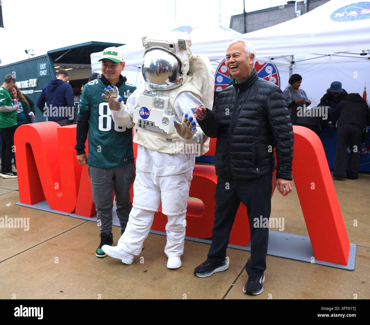 NASAs Inspirationstour im Lincoln Financial Field, Philadelphia, Pennsylvania, 4. Oktober 2026 Stockfoto