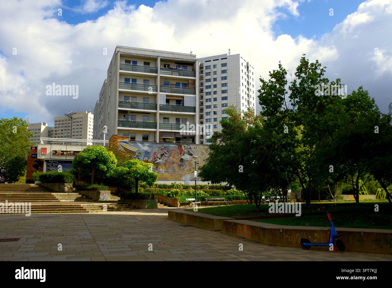Sozialistische Architektur im Bezirk Marzahn, Berlin, Deutschland. Stockfoto