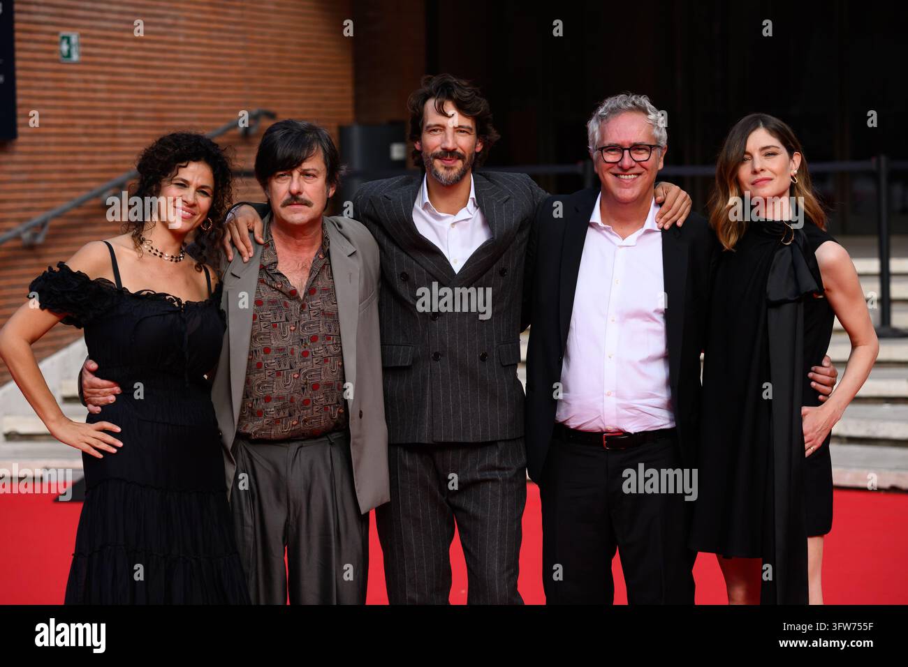 Roberta Procida, Alberto Astorri, Alessandro Tedeschi, Simone Spada und Vittoria Puccini besuchen den Roten Teppich von ''Il Milanese'' während des 21. Rome Film Festival im Auditorium Parco della Musica in Rom (Italien), am 17. Oktober 2026. Stockfoto