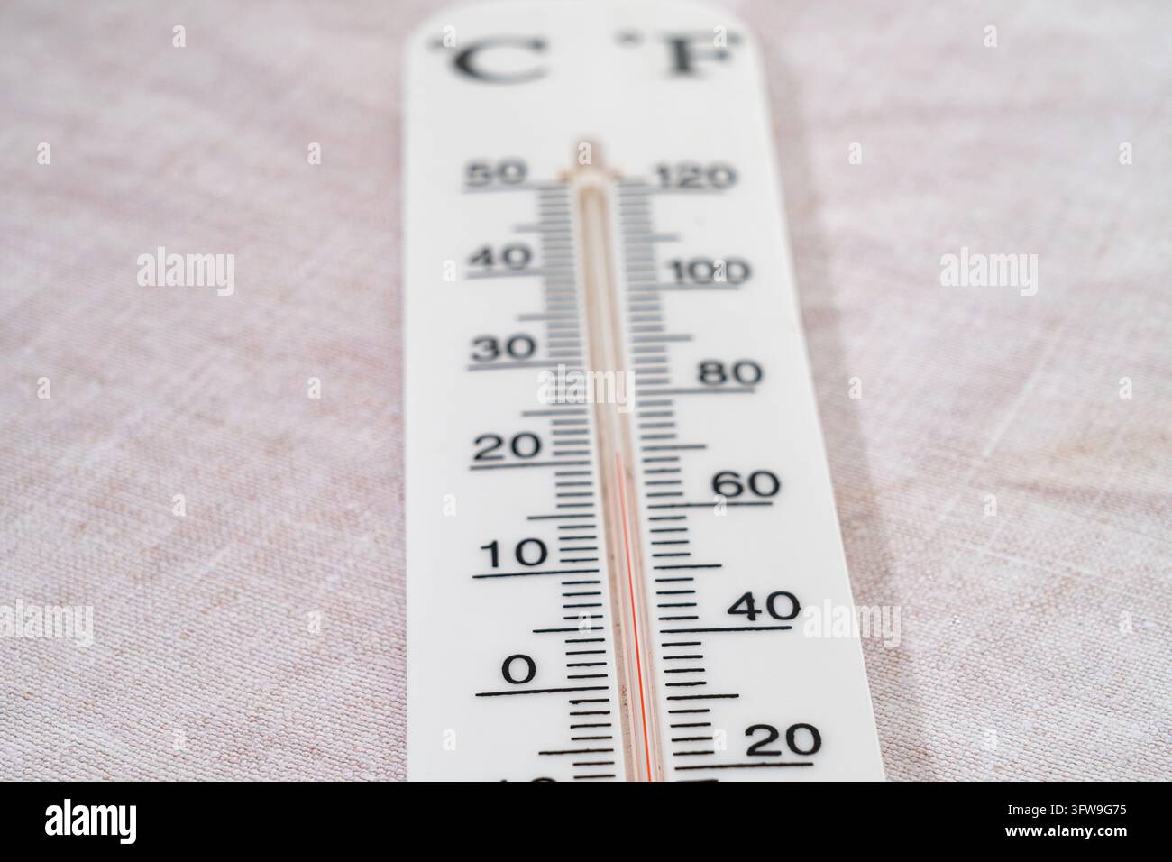 Thermometer - geringe Tiefenschärfe Stockfoto