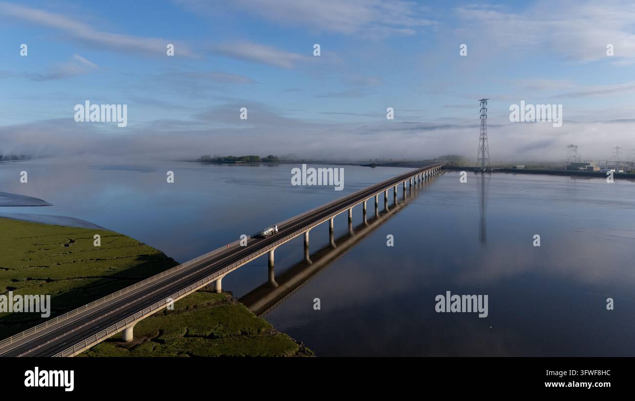 Alle Bilder © Sandy Young Photography Die Clackmannanshire Bridge Straßenbrücke über den Firth of Forth. Web: www.scottishphotographer.com Blog: sandyyoungphotography.wordpress.com Mail: sandy@scottishphotographer.com Tel: 07970 268944 ***Bildnachweis sollte lauten Sandy Young/scottishphotographer.com*** Stockfoto