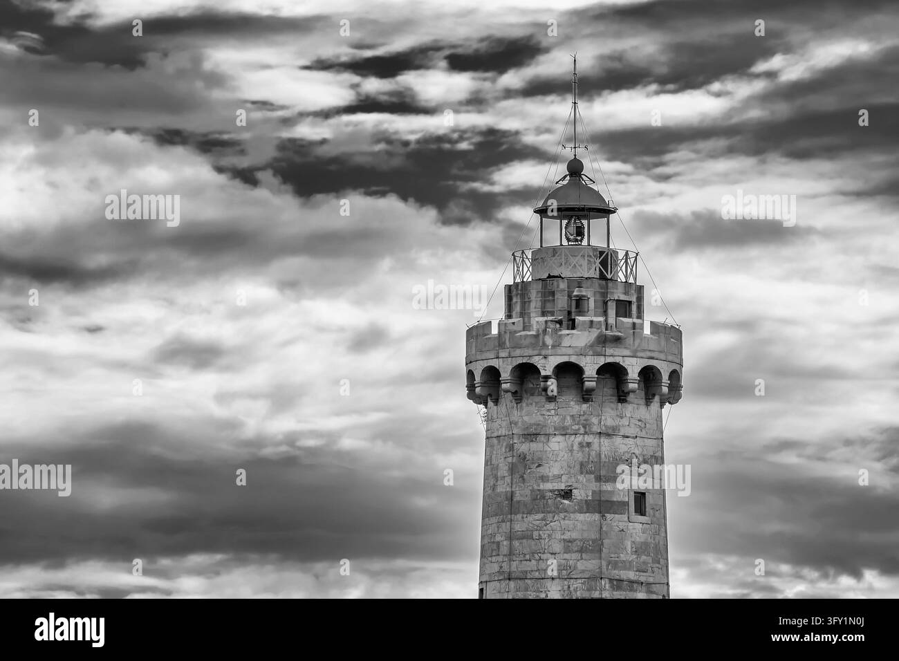 Ein Detail des Leuchtturms von Portoferraio, auch bekannt als der Forte Stella-Leuchtturm, auf der Insel Elba, Italien Stockfoto