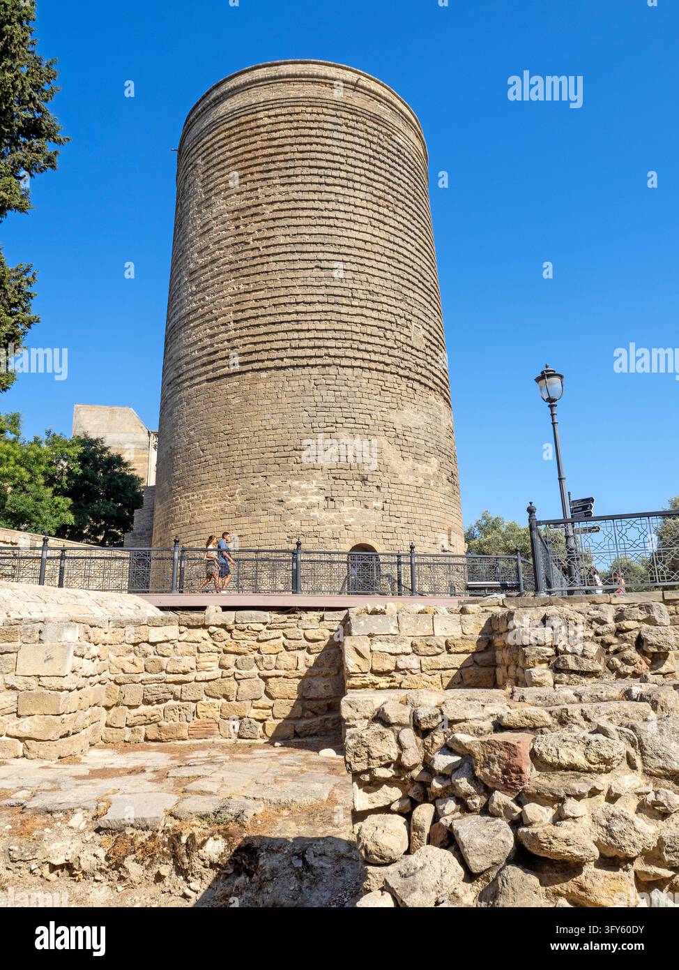 Der Maiden-Turm in der Altstadt von Baku Stockfoto