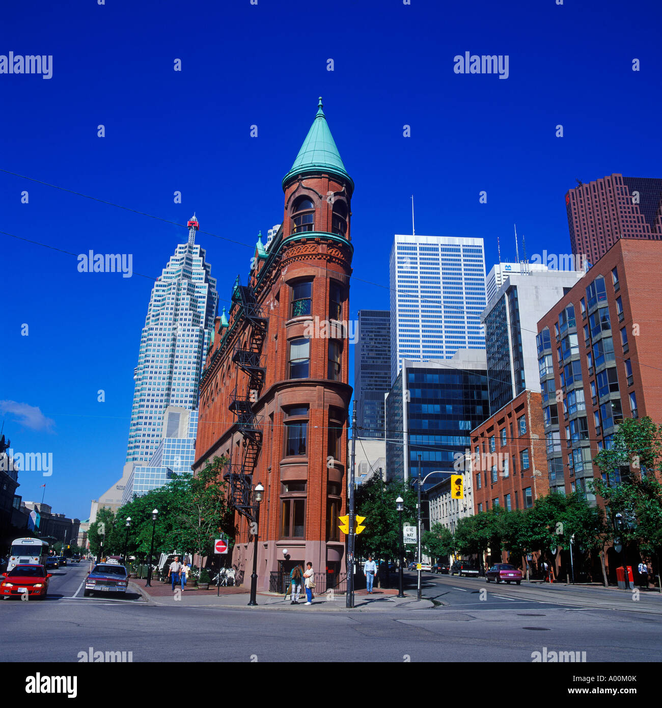TORONTO KANADA GEBÄUDE ALT UND NEU Stockfoto