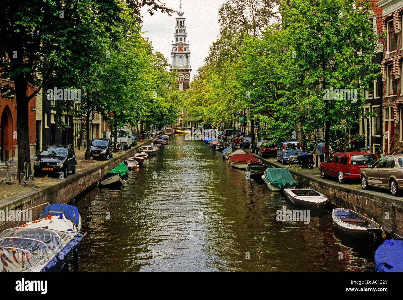 DIE NIEDERLANDE CANAL SZENE AMSTERDAM Stockfoto