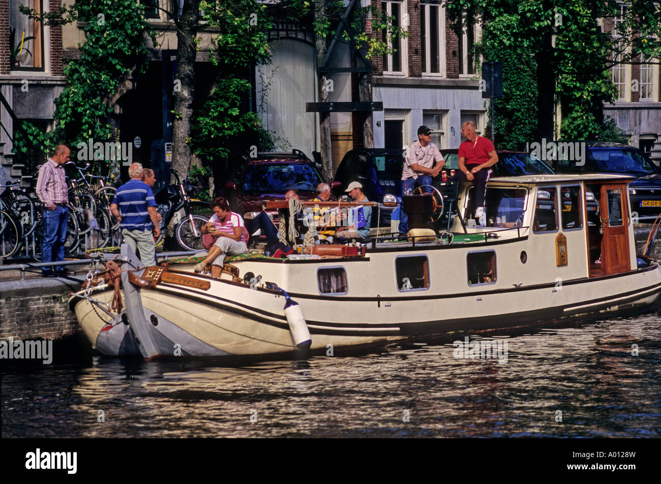 KANAL AMSTERDAM NIEDERLANDE Stockfoto