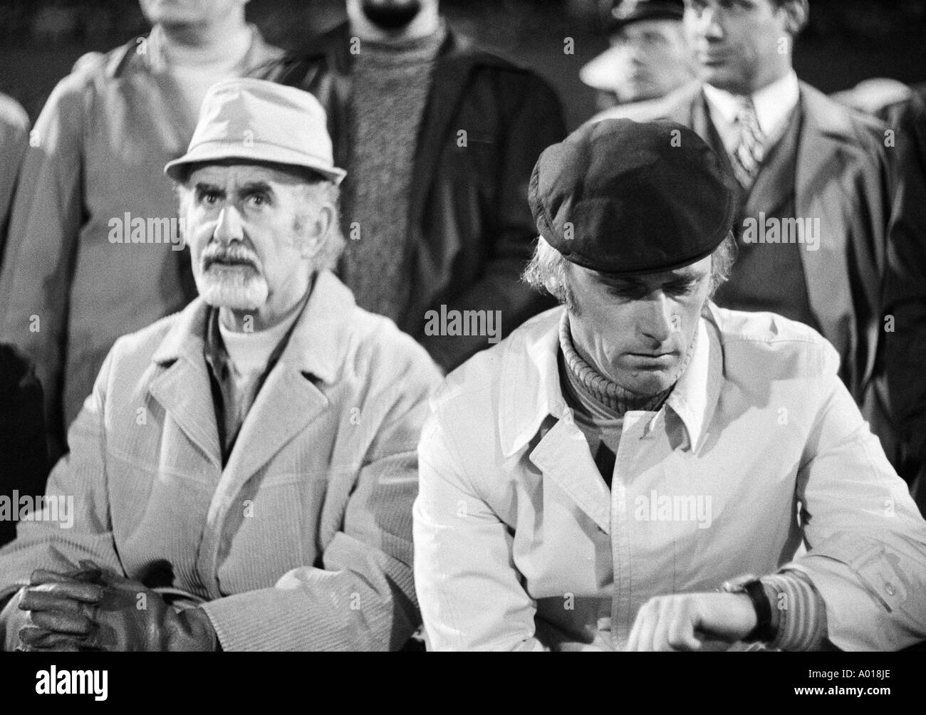 Fußball, Bundesliga, 1972/1973, Wuppertaler SV vs. Bayern München 1:1, Stadion am Zoo, Direktor Robert Schwan und Cheftrainer Udo Lattek (Bayern), b&w, schwarze und weiße, schwarze & weiß Fotografie Stockfoto