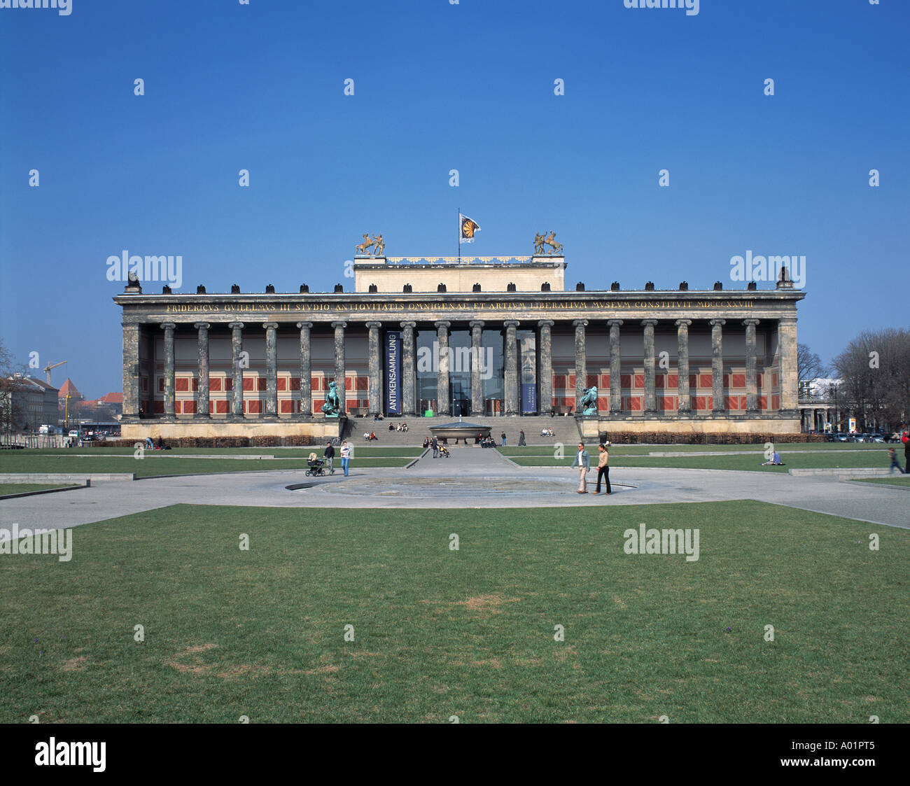 Lustgarten, Altes Museum Mit Antikensammlung, Baustil Eines Tempels, Saeulenreihe, Ionische Saeulen, Berlin Stockfoto