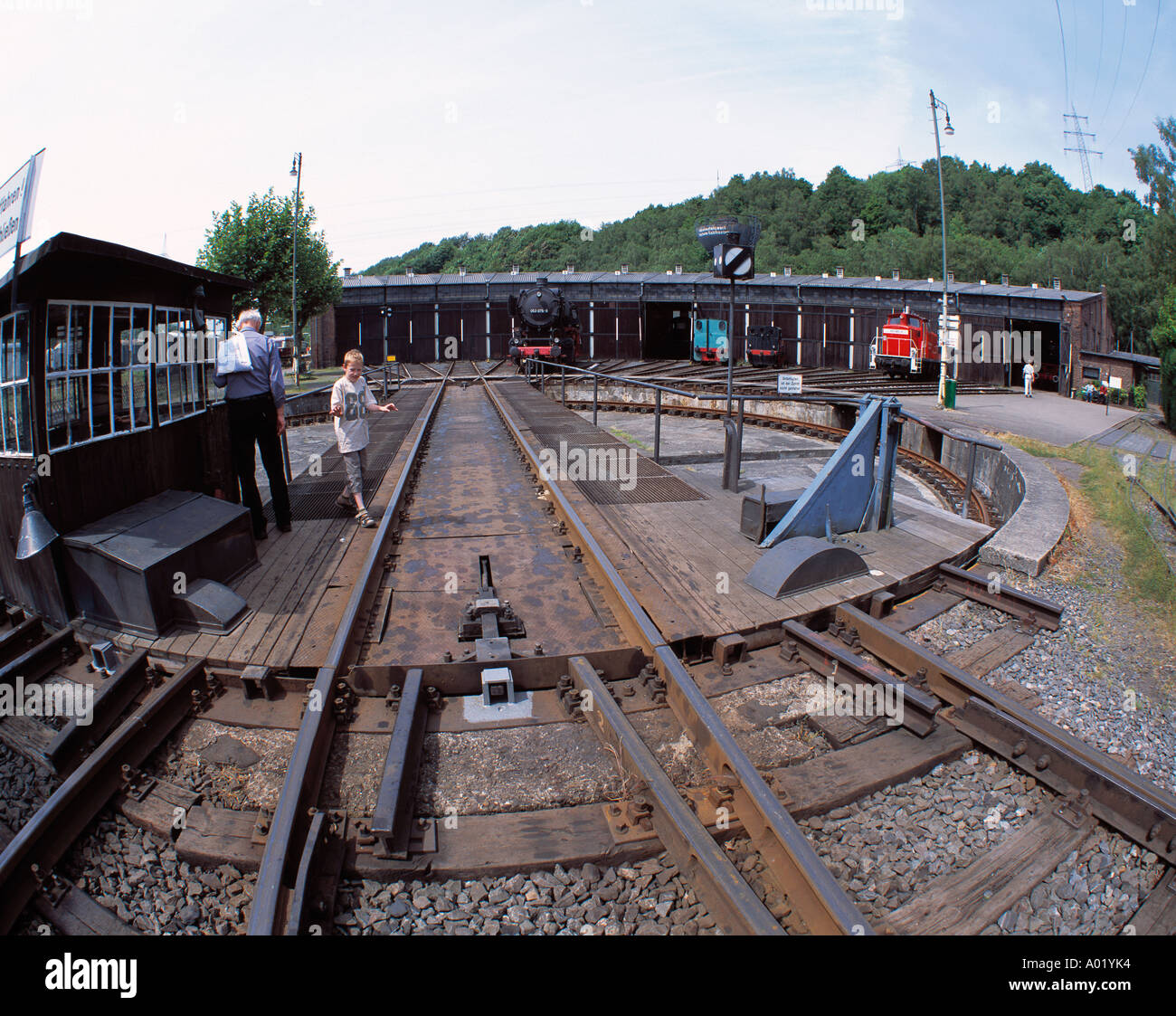 D-Bochum, Ruhrgebiet, NRW, D-Bochum-Dahlhausen, Eisenbahnmuseum, Schuppen, Hangar, Dampfmaschine, Schienen, Motoren, Drehkreuz Stockfoto