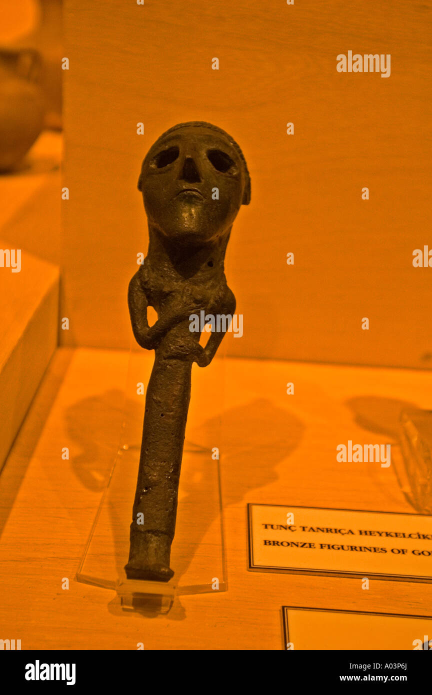 Bronze Goddess Statue, Bronzezeit, Istanbul Archäologie-Museum der Türkei. Stockfoto