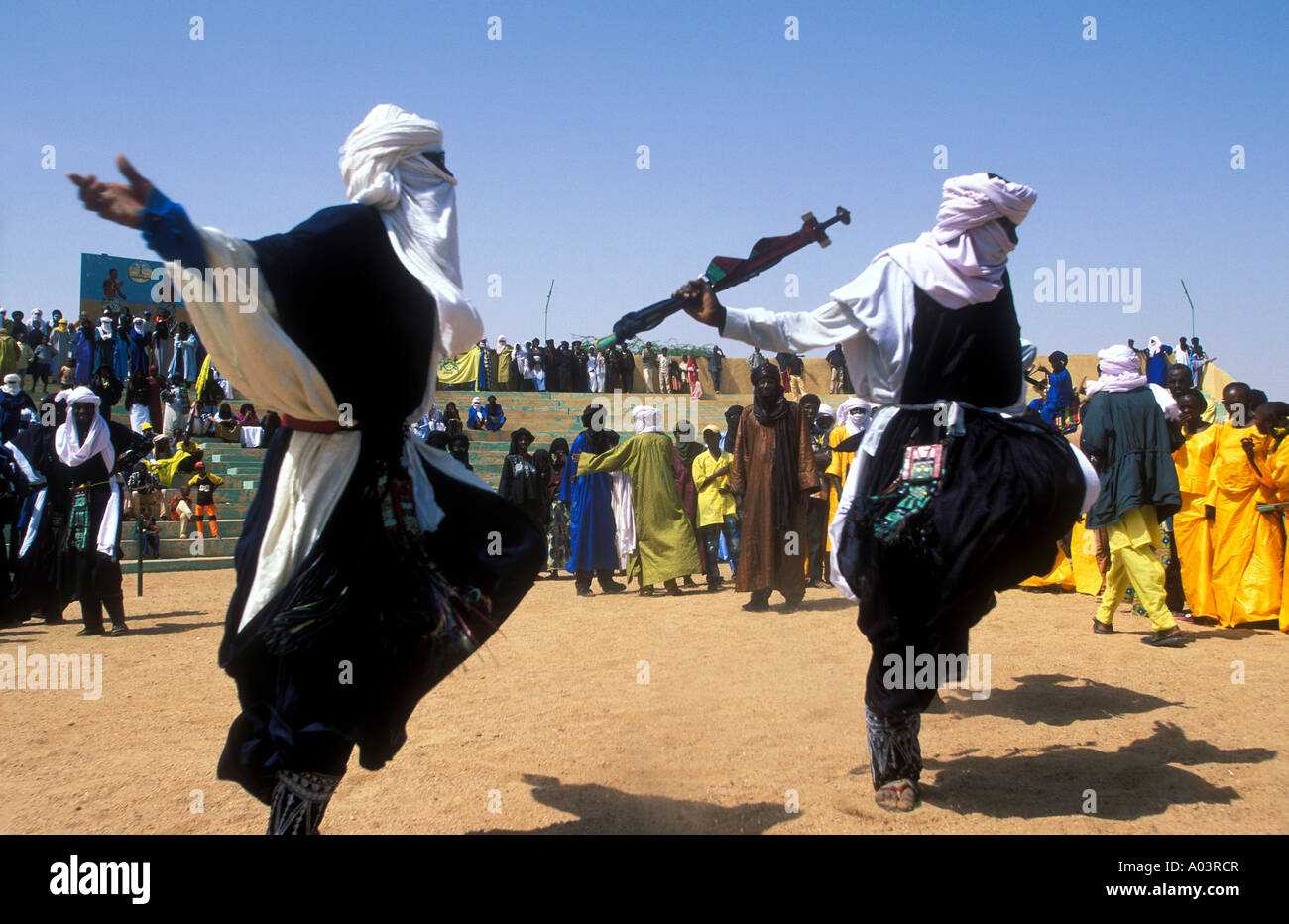 Tanzen in politischen Partei treffen, Agadez, Niger Tuareg. Stockfoto