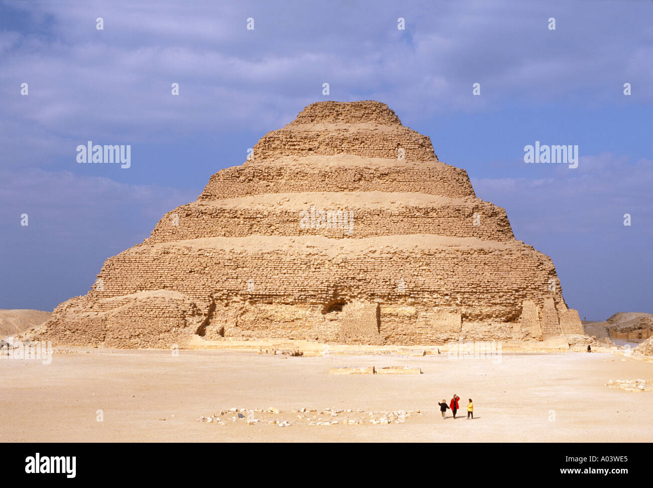 ÄGYPTEN SAKKARA DIE STUFENPYRAMIDE Stockfotografie Alamy