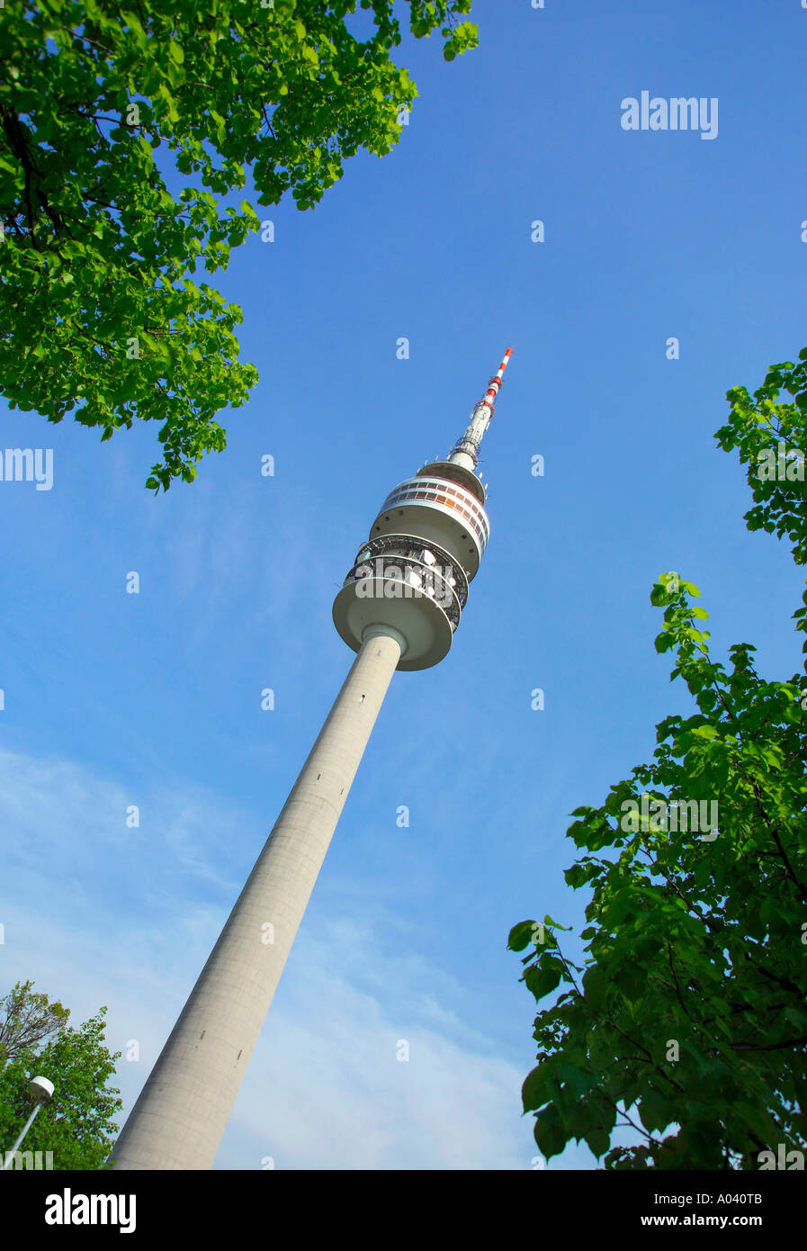 Olympiapark & Olympiaturms, München, Bayern, Deutschland Stockfoto