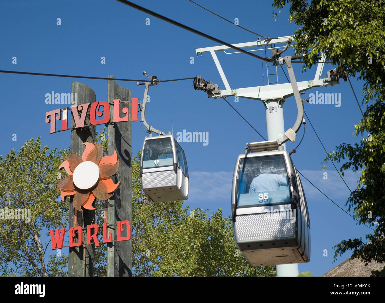 Arroyo De La Miel Costa Del Sol Malaga Provinz Spanien Seilbahn fahren ab Vergnügungspark Tivoli World Stockfoto