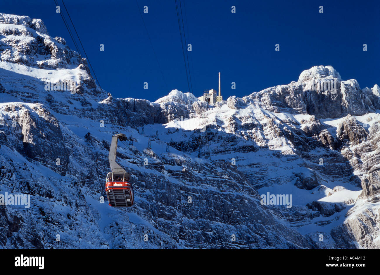 Seilbahn aufsteigender Berg Säntis im Kanton Appenzell Schweiz Stockfoto