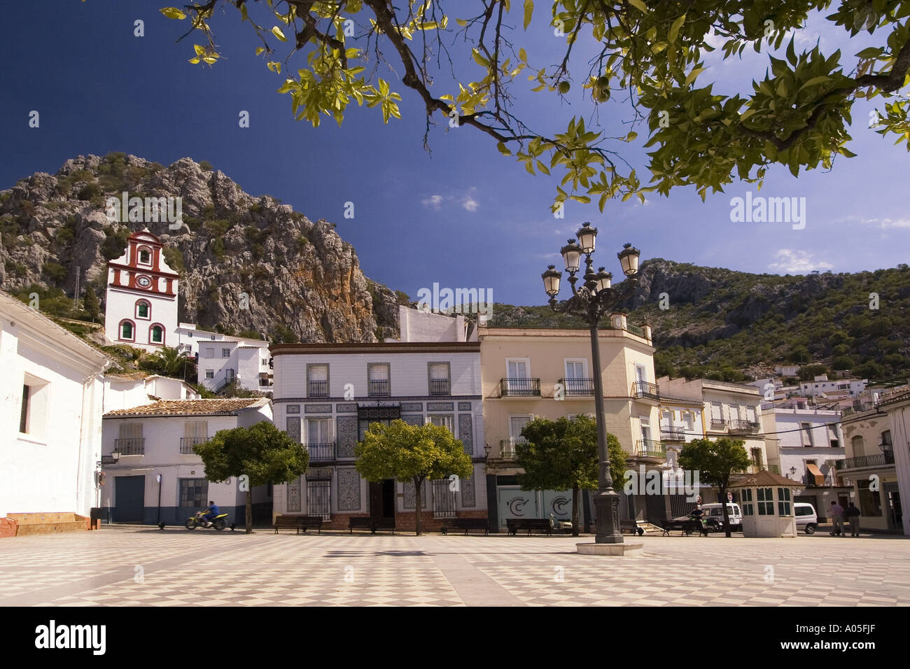 Spanien Andalusien Pueblo Blanco Grazalema Kirche Stockfoto