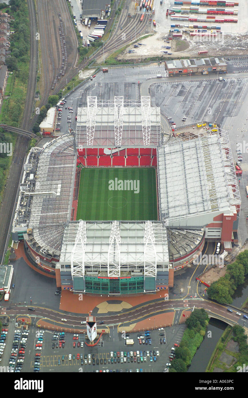 Luftaufnahme von Manchester United Football Club, auch bekannt als Old Trafford, Heimat der roten Teufel, Mann U, Vereinigte Stockfoto