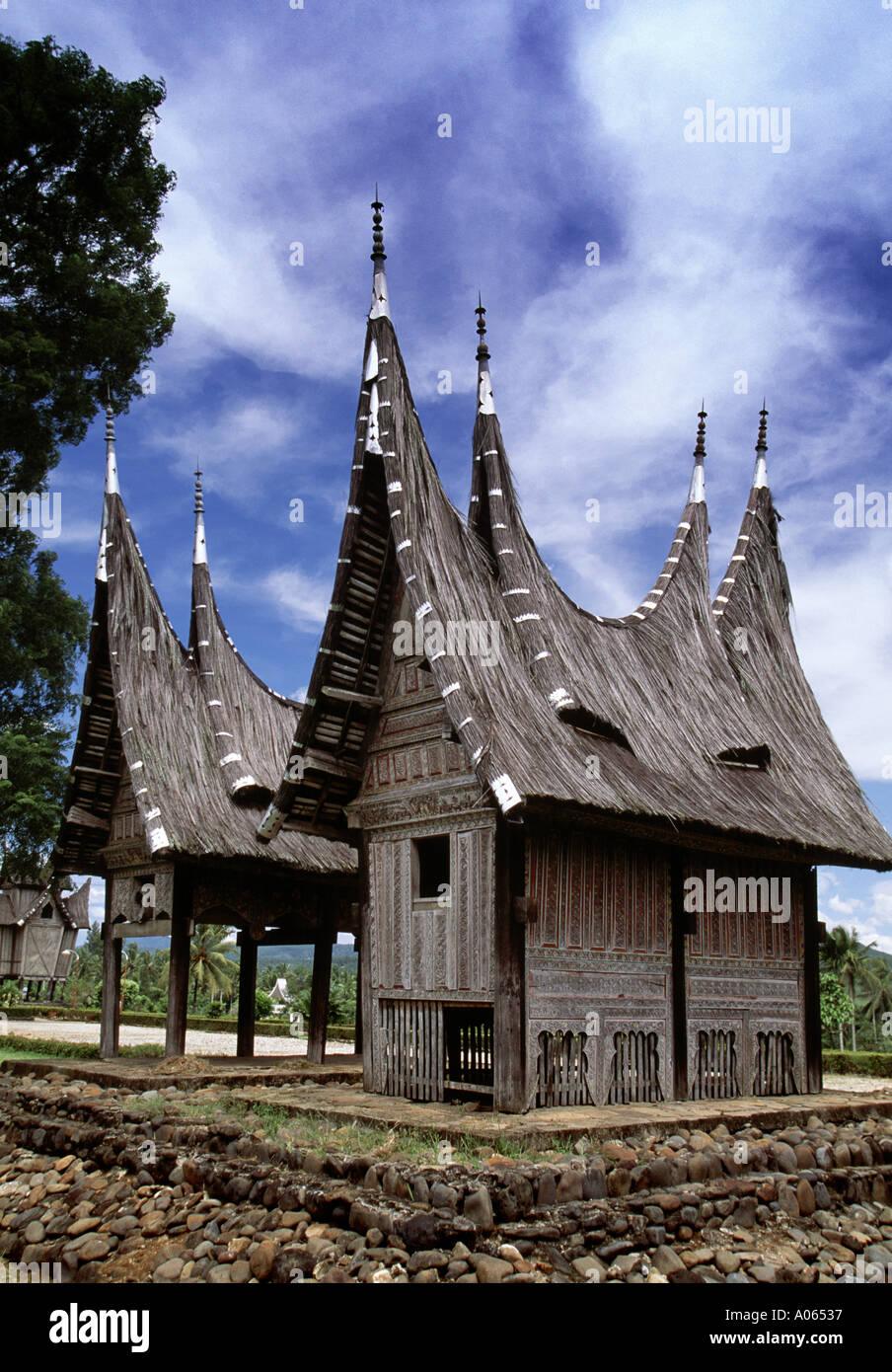 Traditionelle Strukturen auf den historischen König Palast Minangkabau Sumatra Indonesien Stockfoto