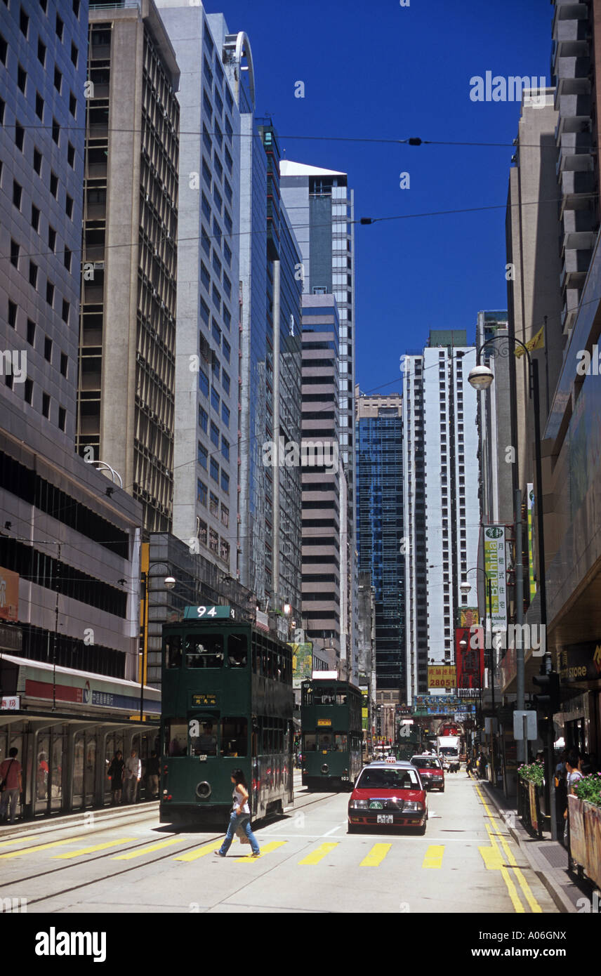 Straßenbahnen auf Des Voeux Road Sheung Wan Bereich Hong Kong Stockfoto