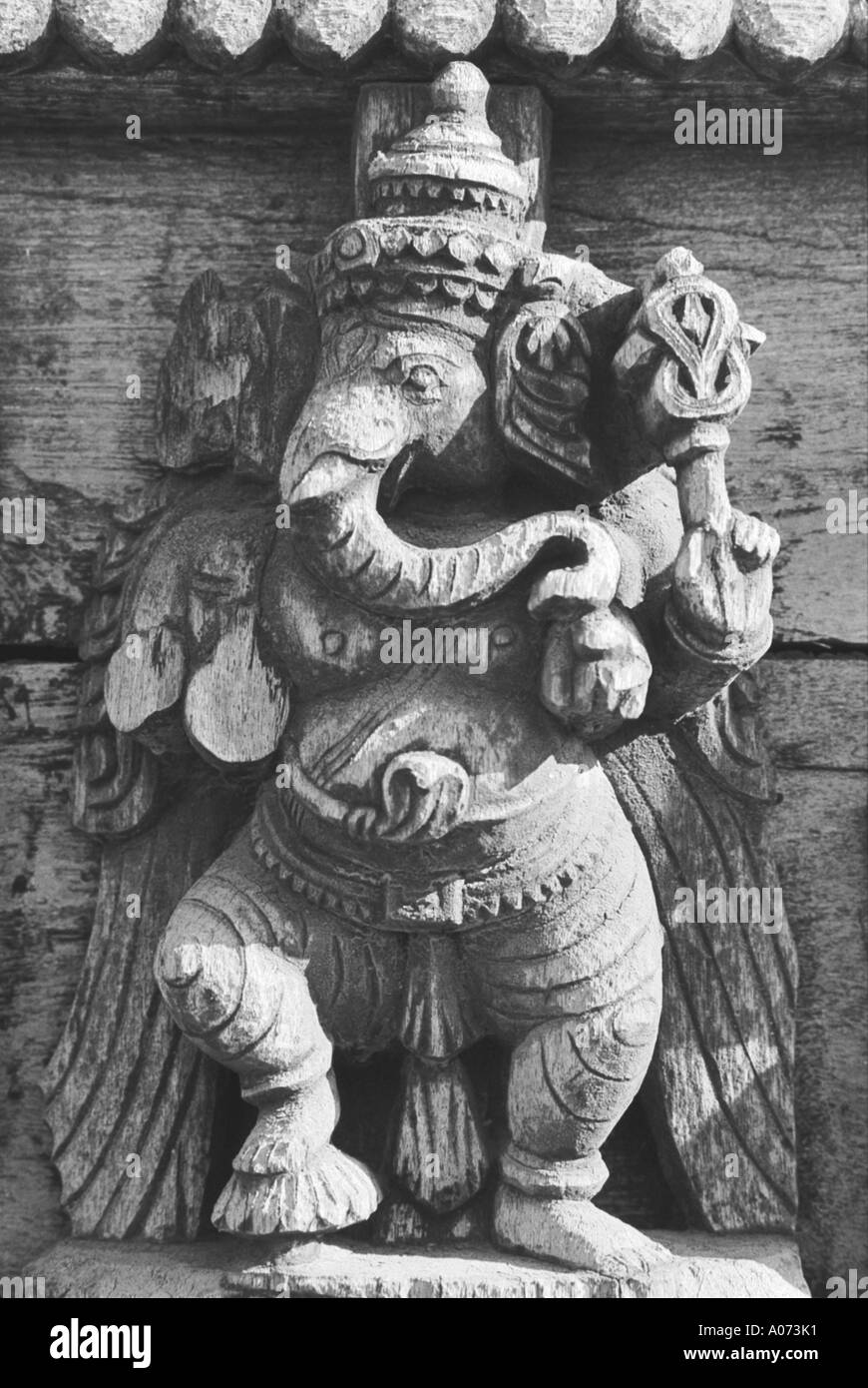 Ganesh aus Holz in der Nähe von Chennai, Tamil Nadu, Indien Stockfoto