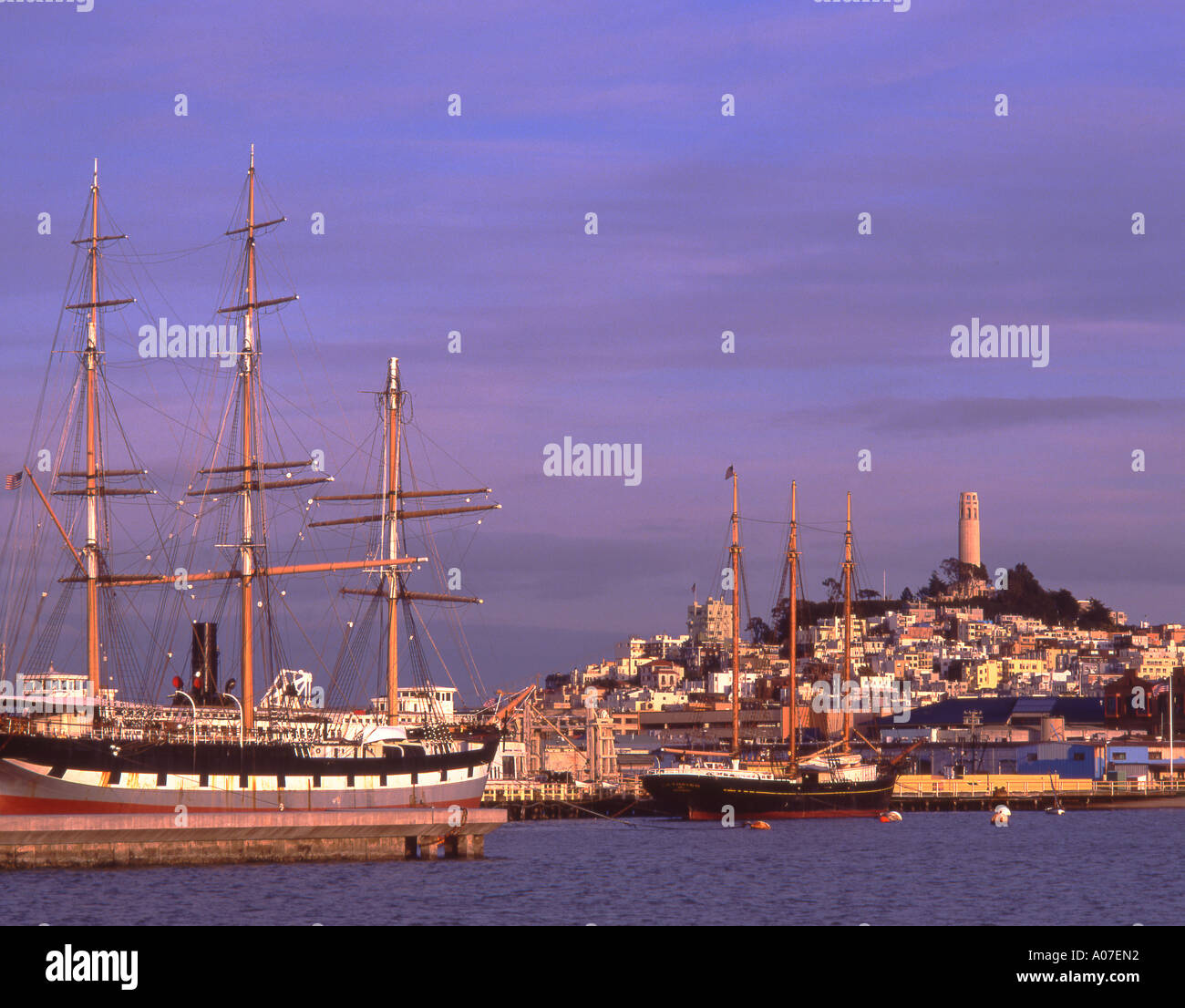 USA Kalifornien San Francisco Hyde St Pier Telegraph Hill skyline Stockfoto