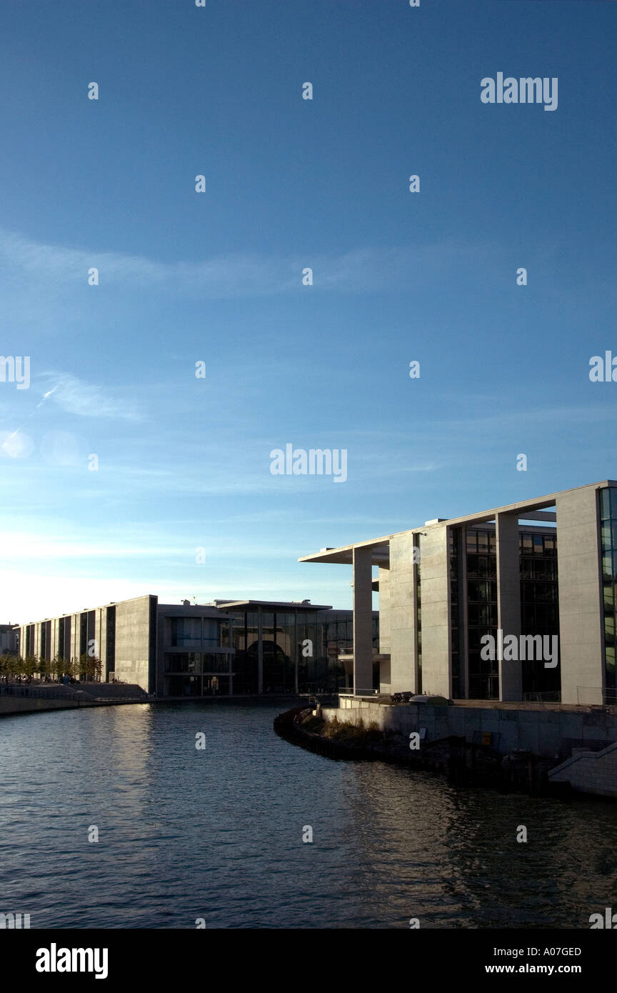 NEU ERRICHTETEN DEUTSCHEN BUNDESTAGES KOMPLEX AN DER SPREE IN BERLIN-DEUTSCHLAND-EUROPA-EU Stockfoto