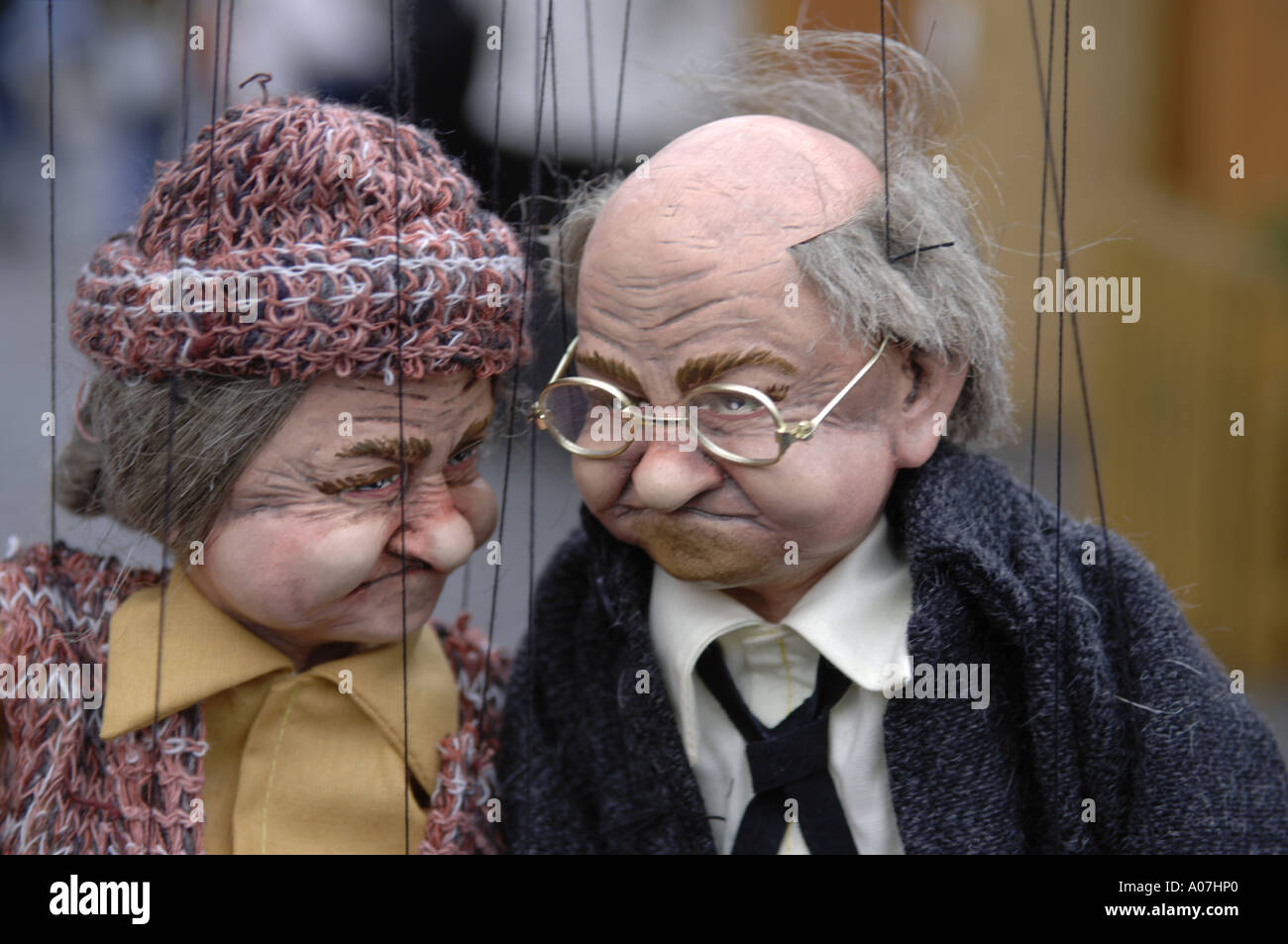 Alte Im Alter Von Paar Rentner Lustig Humor Stereotyp Puppen Alterer Mann Und Frau Stockfotografie Alamy