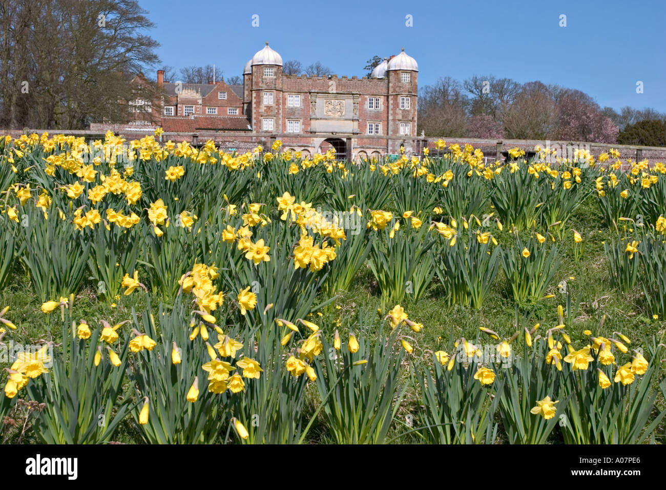 Burton Agnes East Yorkshire UK Anfang 17. Jh. Halle Torhaus im Frühjahr Stockfoto