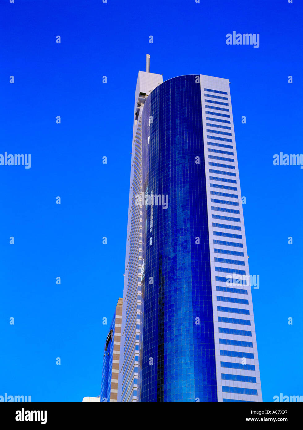 Dubai Vereinigte Arabische Emirate 21. Jahrhundert Turm in Sheikh Zayed Road Wohnhaus Stockfoto