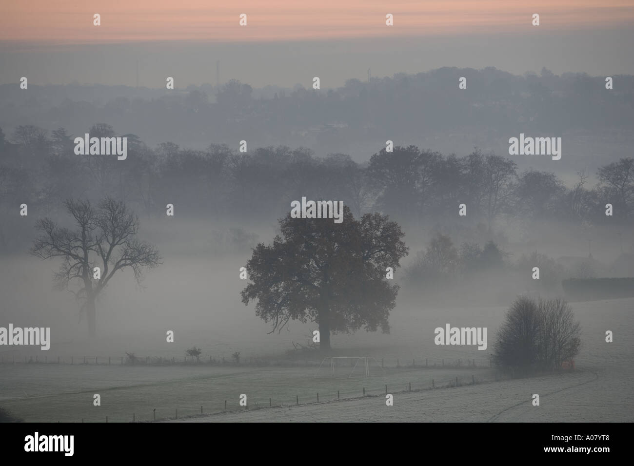 Gebäude Bulbourne Tal Nebel Berkhamsted Herts UK Stockfoto