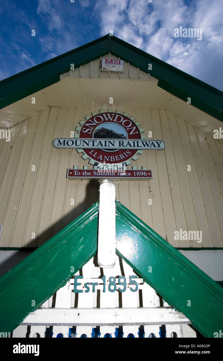 Der Snowdon Bergbahn Gebäude in der kleinen Stadt Llanberis in North Wales, UK. Stockfoto