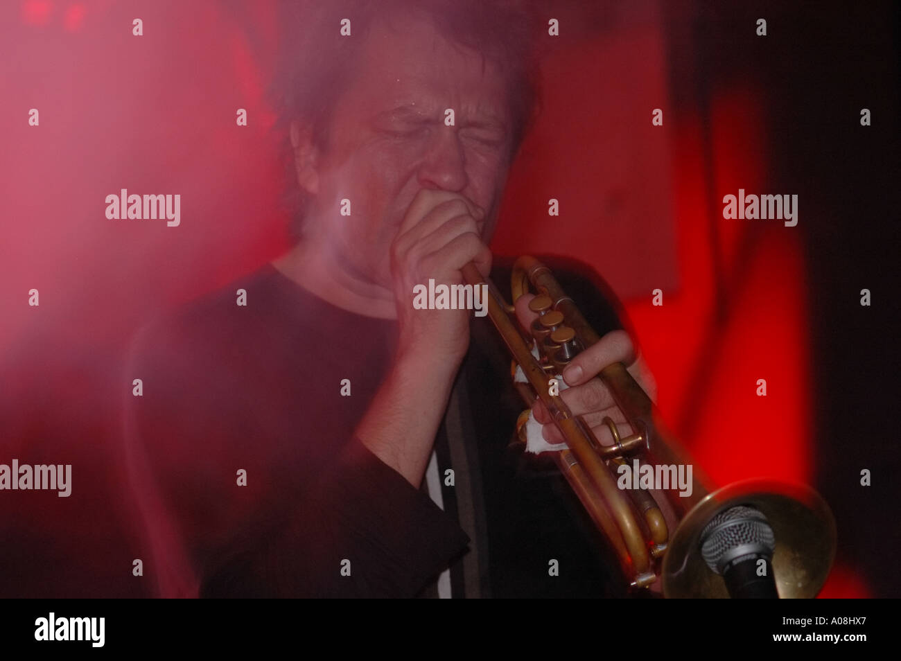 Nils Petter Molvaer geben ein Livekonzert im sterben Scheune Dresden Deutschland im November 2005 Stockfoto